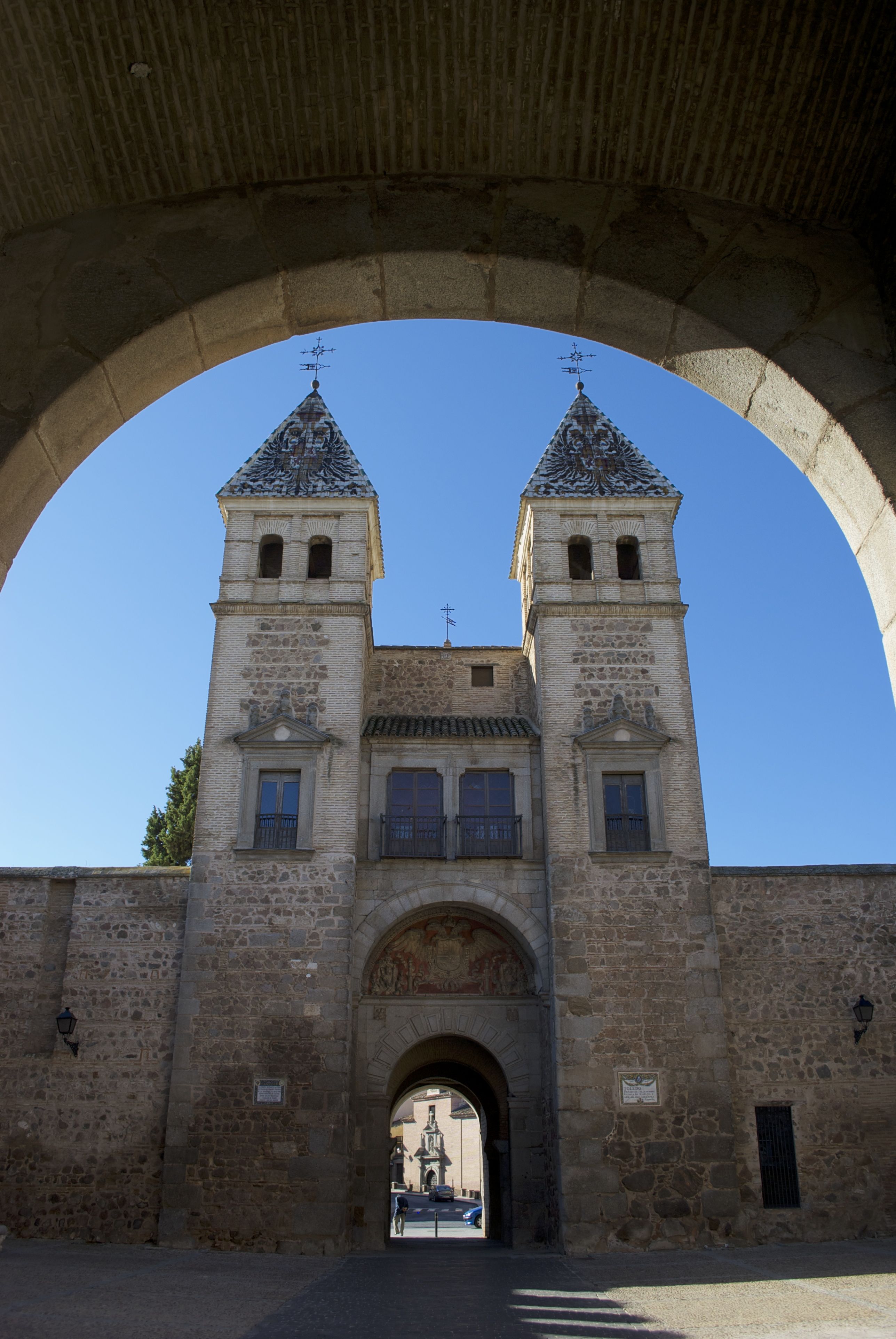 off-the-beaten-path-in-toledo-spain-urban-serenity